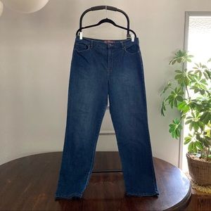 GLORIA VANDERBILT JEANS